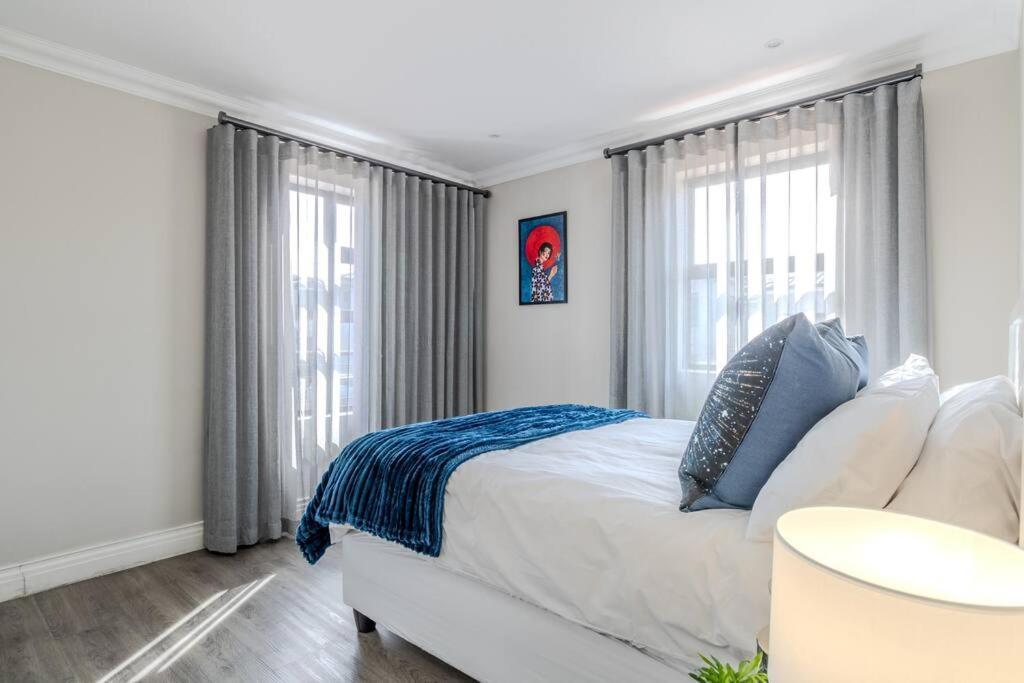 Holiday home Songbird D'aria Luxury House On Wine Estate