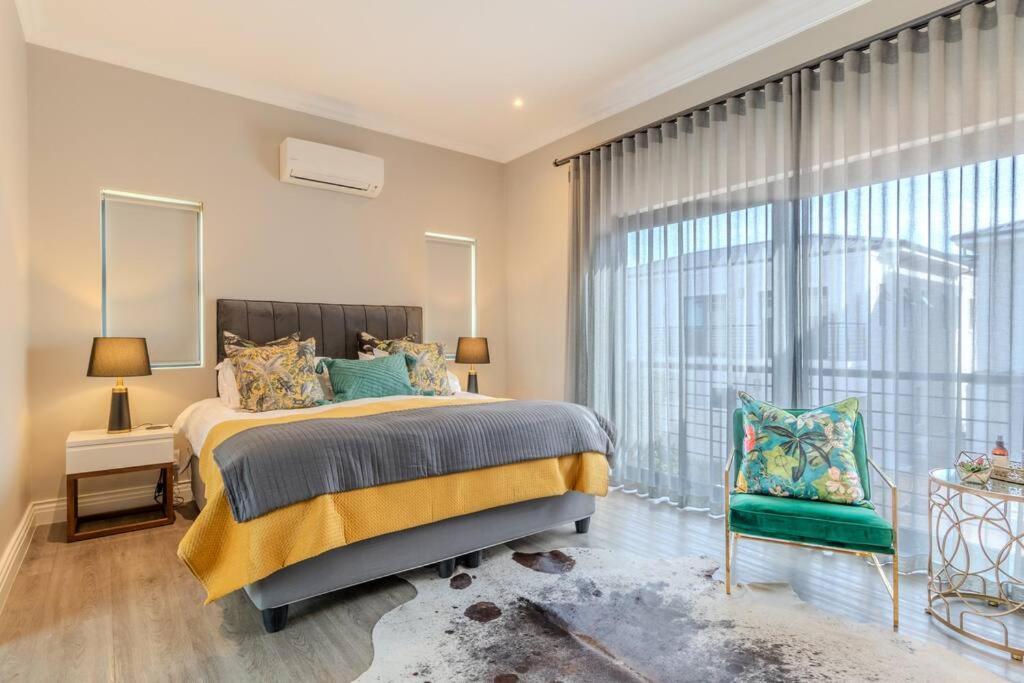 Songbird D'aria Luxury House On Wine Estate Holiday home Cape Town