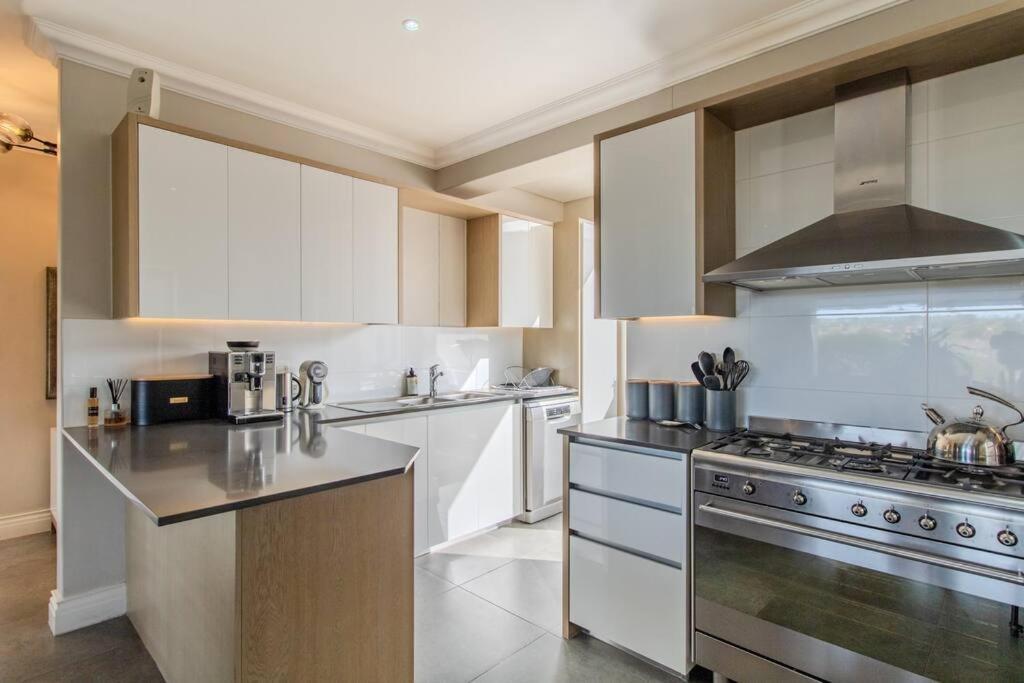 Songbird D'aria Luxury House On Wine Estate * Cape Town